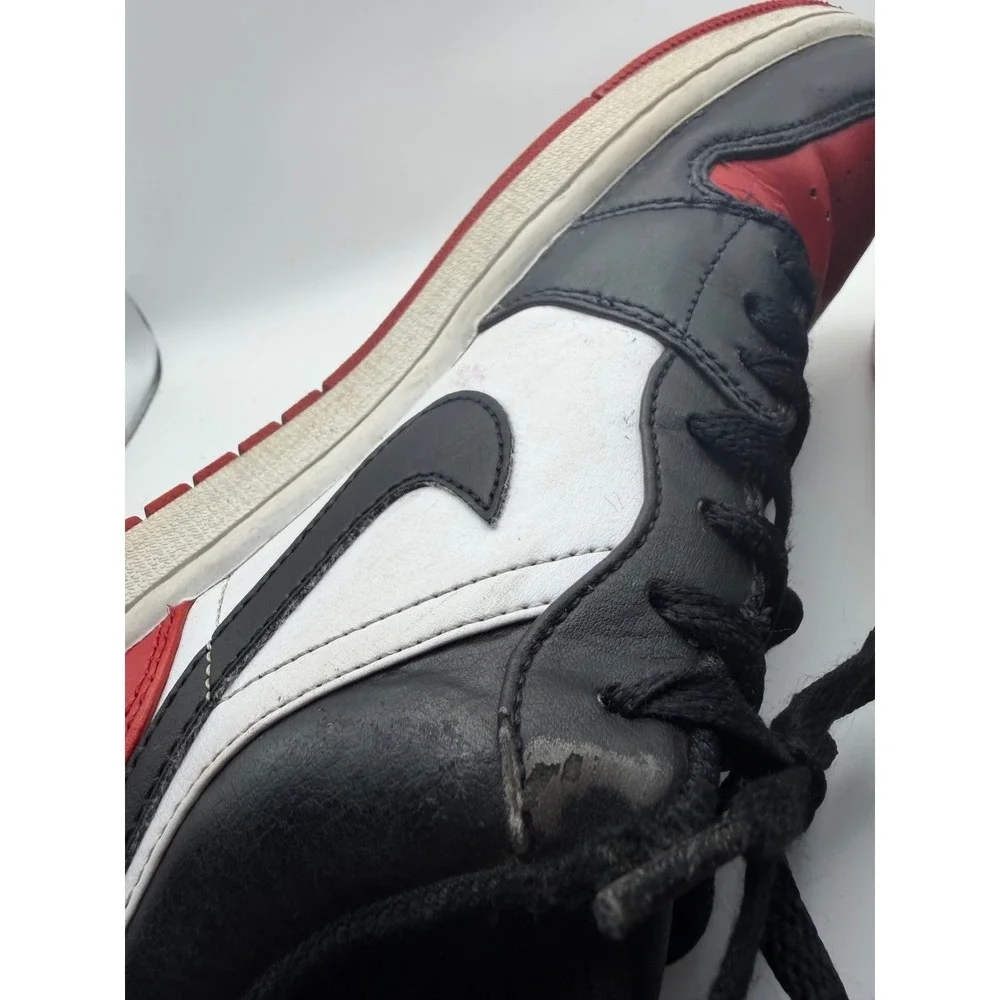 Jordan Air Jordan 1 Low Mens 9.5 Black White Red Good 553558-161 Bred Toe